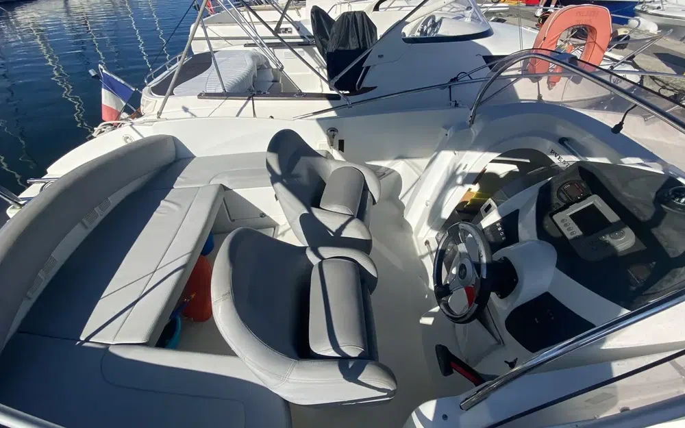 slider 7 Beneteau Flyer 650 Open Flyer 650 Sun Deck