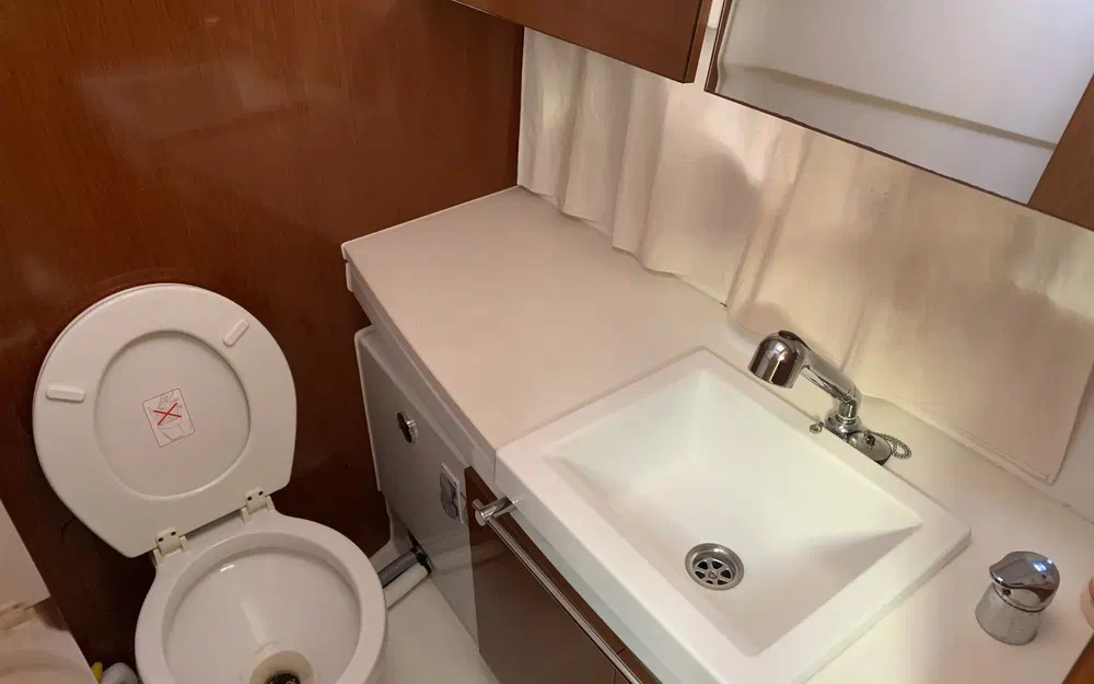 slider 15 Jeanneau Leader 9