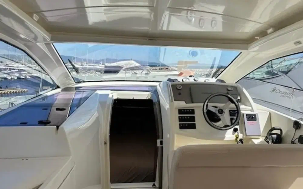 slider 1 Jeanneau Leader 9