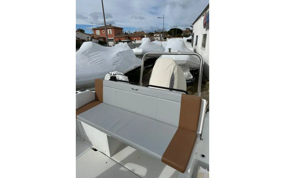 slider 6 Beneteau Flyer 7 SUNdeck