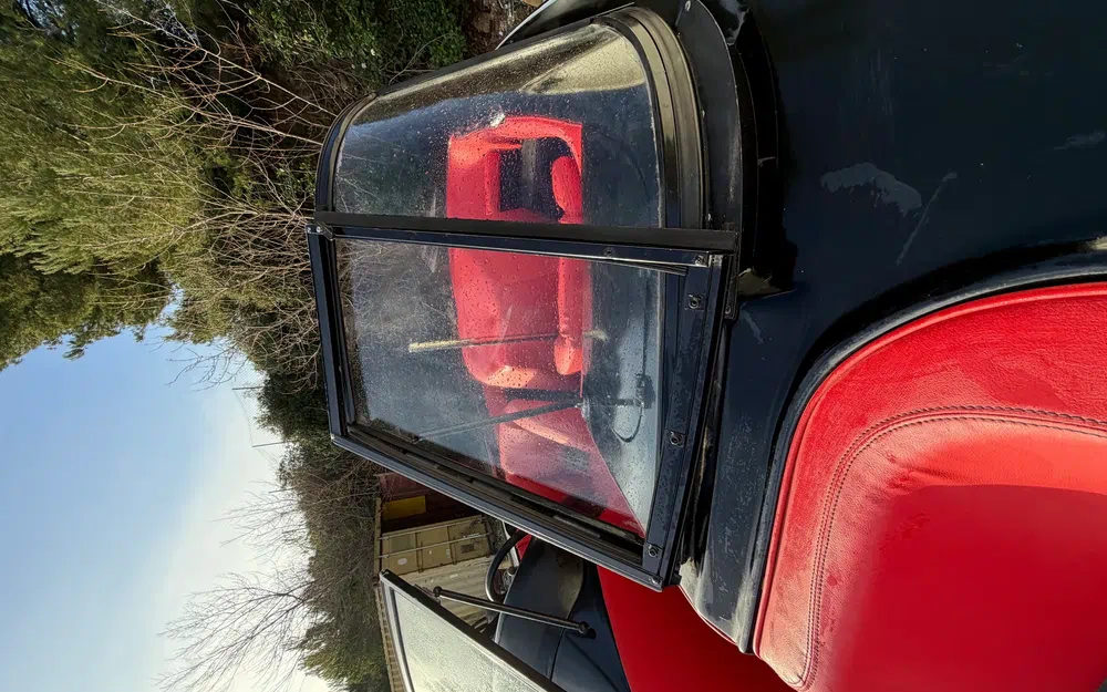 slider 1 Correct Craft Super Air Nautique 210