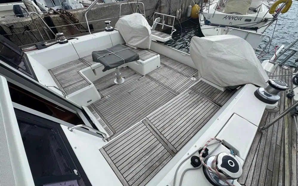 slider 15 Beneteau Sense 50
