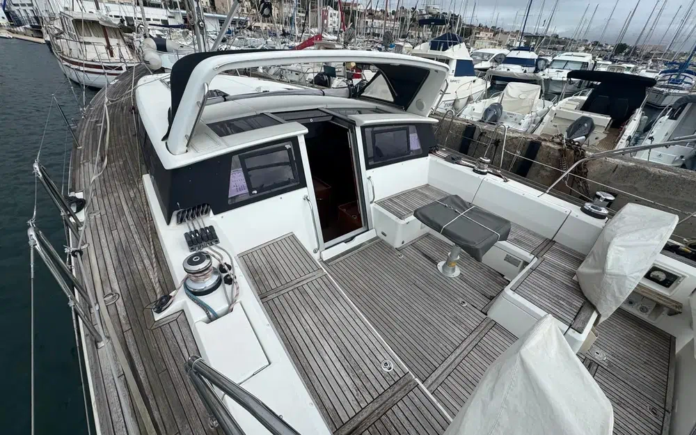 slider 16 Beneteau Sense 50