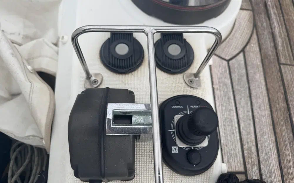 slider 20 Beneteau Sense 50