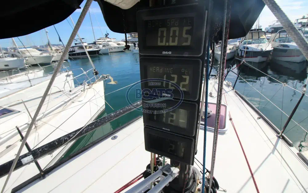 slider 14 Beneteau First 35