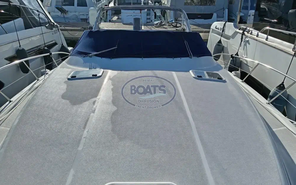 slider 1 Riviera 4000