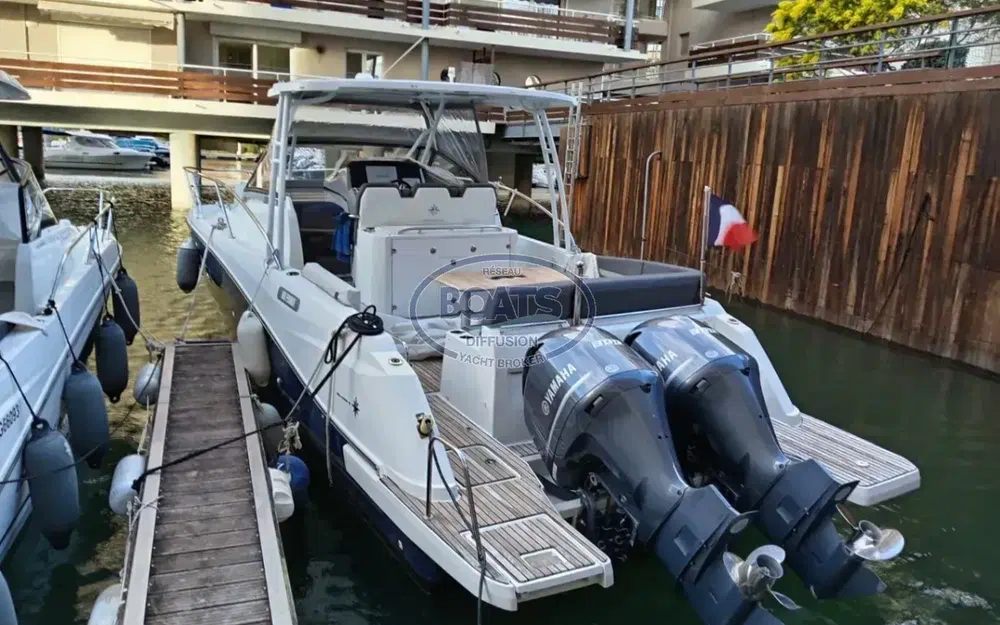 slider 8 Jeanneau Cap Camarat 10.5 WA