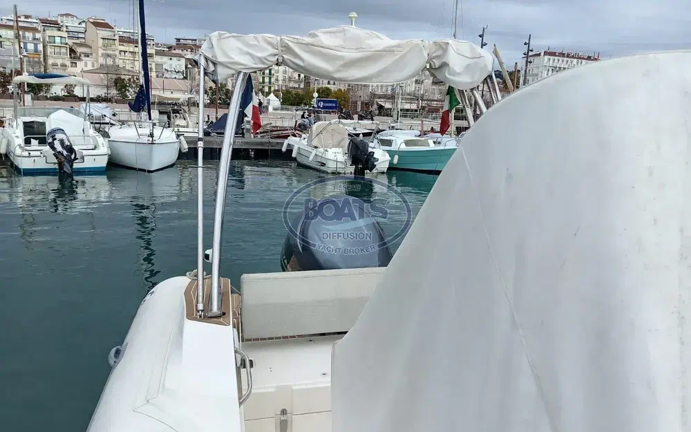 slider 5 Capelli Tempest 700