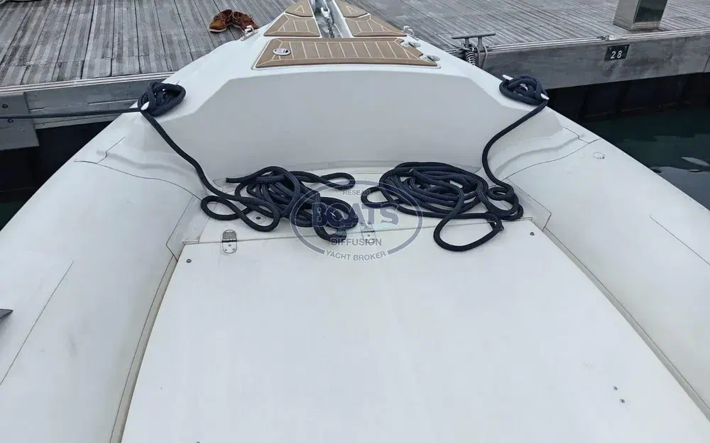 slider 6 Capelli Tempest 700