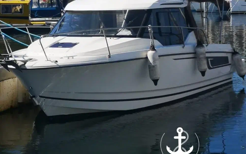 slider 0 Jeanneau Merry Fisher 795