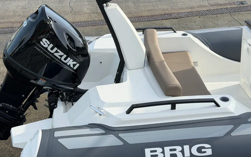 slider 4 Brig Eagle 6.7