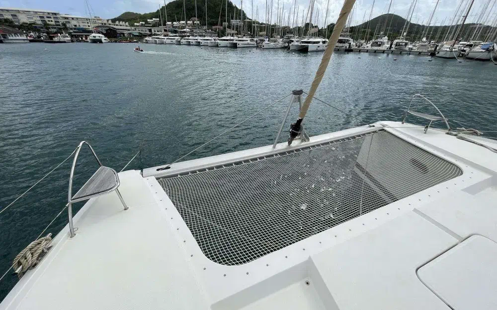 slider 17 Fountaine Pajot Saona 47