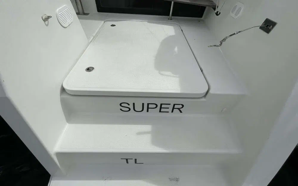 slider 4 Fountaine Pajot Saona 47