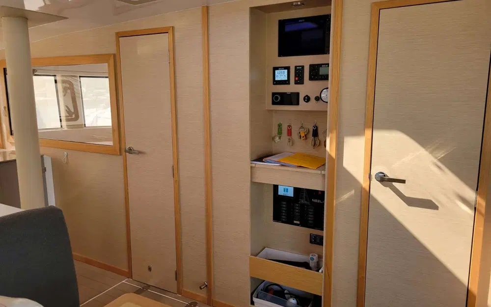 slider 13 Neel Trimarans Neel 47