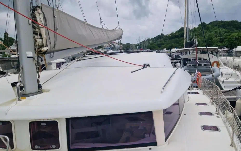 slider 12 Lagoon 421