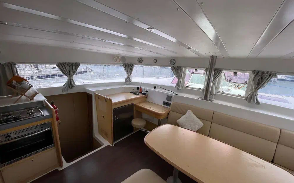 slider 16 Lagoon 421