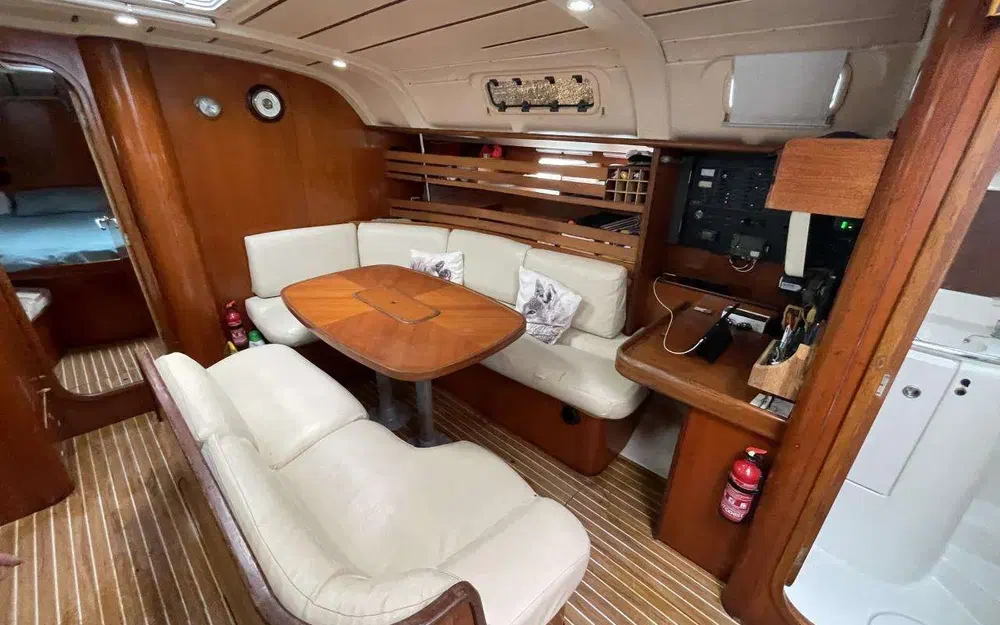 slider 14 Beneteau Oceanis 440