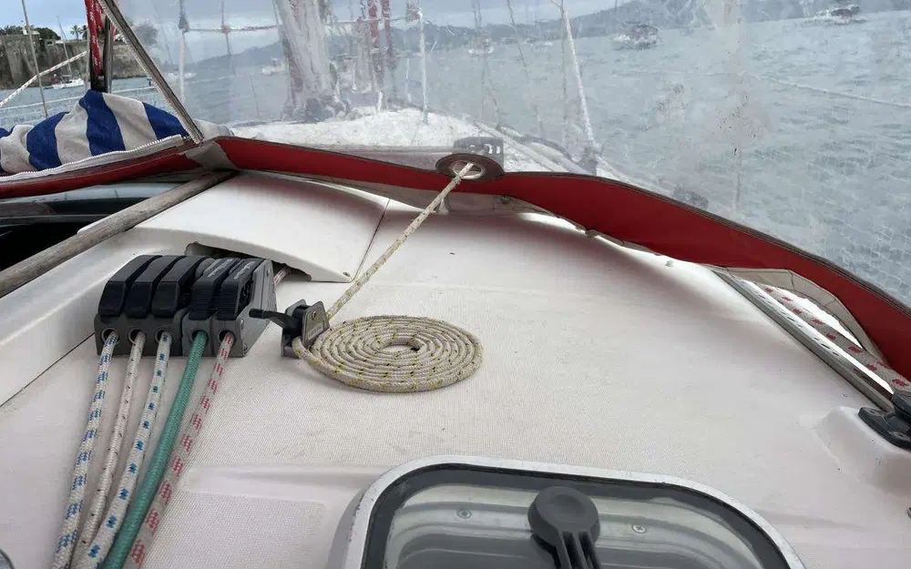 slider 8 Beneteau Oceanis 440