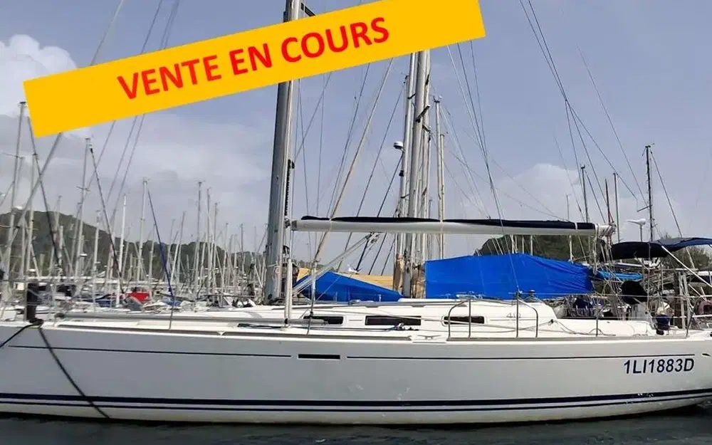 slider 0 Dufour 40 PERFORMANCE