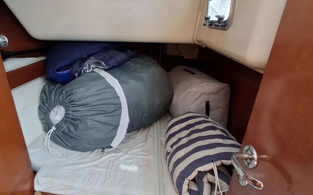 slider 23 Dufour 40 PERFORMANCE