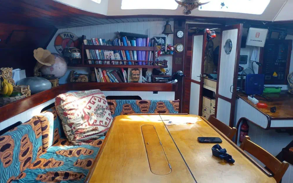 slider 12 Chantier Naval Biot Trireme 43