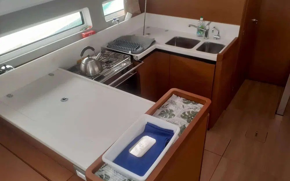 slider 14 Jeanneau Sun Odyssey 440