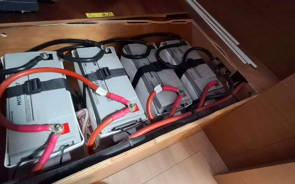 slider 23 Jeanneau Sun Odyssey 440