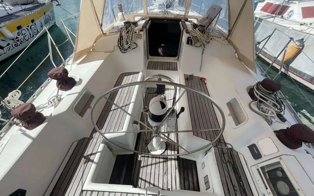 slider 2 Jeanneau Voyage 12.50