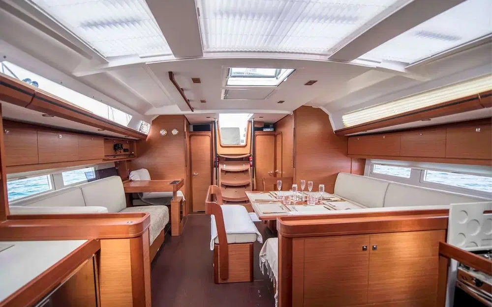 slider 23 Dufour 520 Grand Large