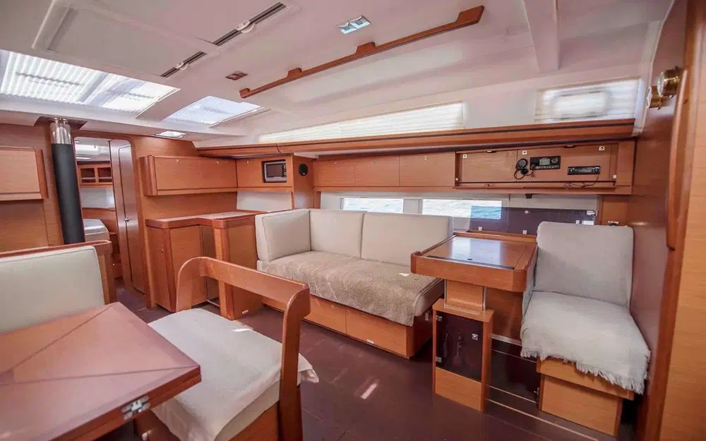 slider 24 Dufour 520 Grand Large