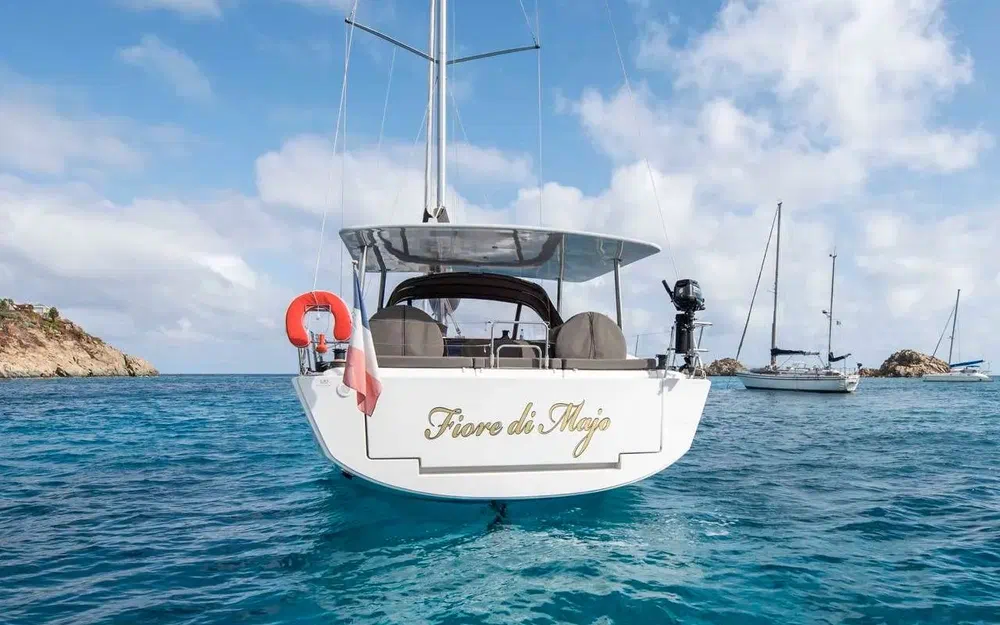 slider 2 Dufour 520 Grand Large