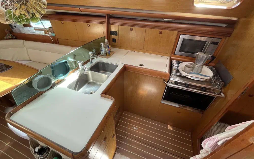 slider 11 Jeanneau Sun Odyssey 42 DS