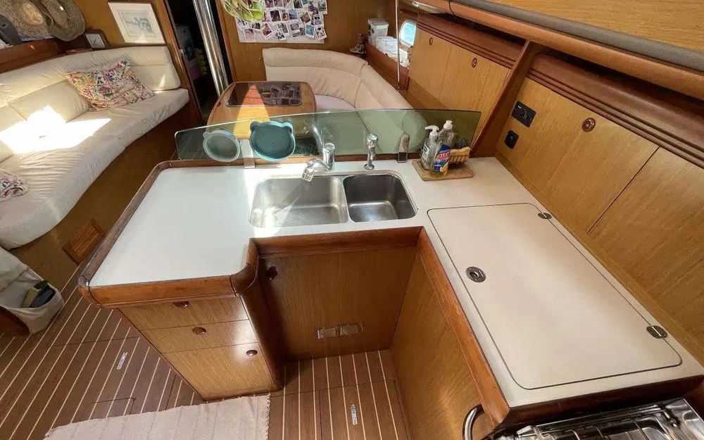 slider 22 Jeanneau Sun Odyssey 42 DS