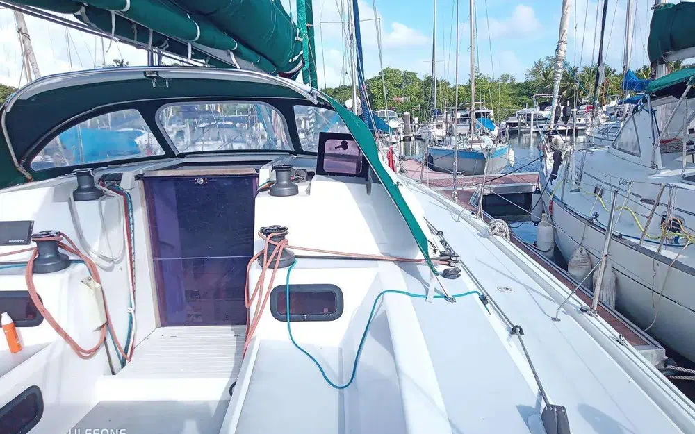 slider 6 RM Yachts RM 1260