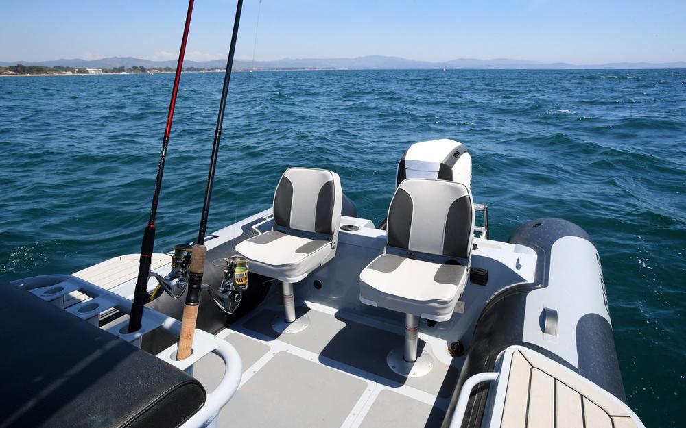 slider 3 Gala Boats V650 Fishing