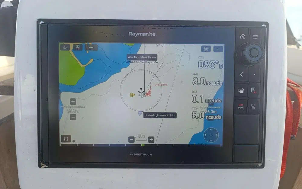 slider 9 Jeanneau 57