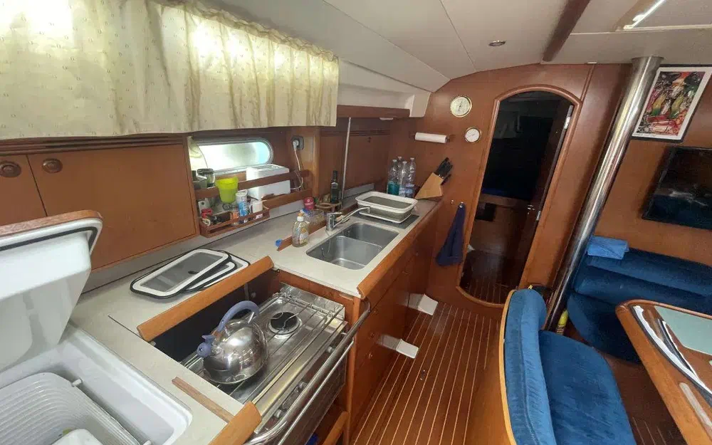 slider 9 Jeanneau Sun Odyssey 45