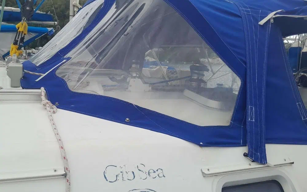 slider 6 Dufour Gib Sea 444