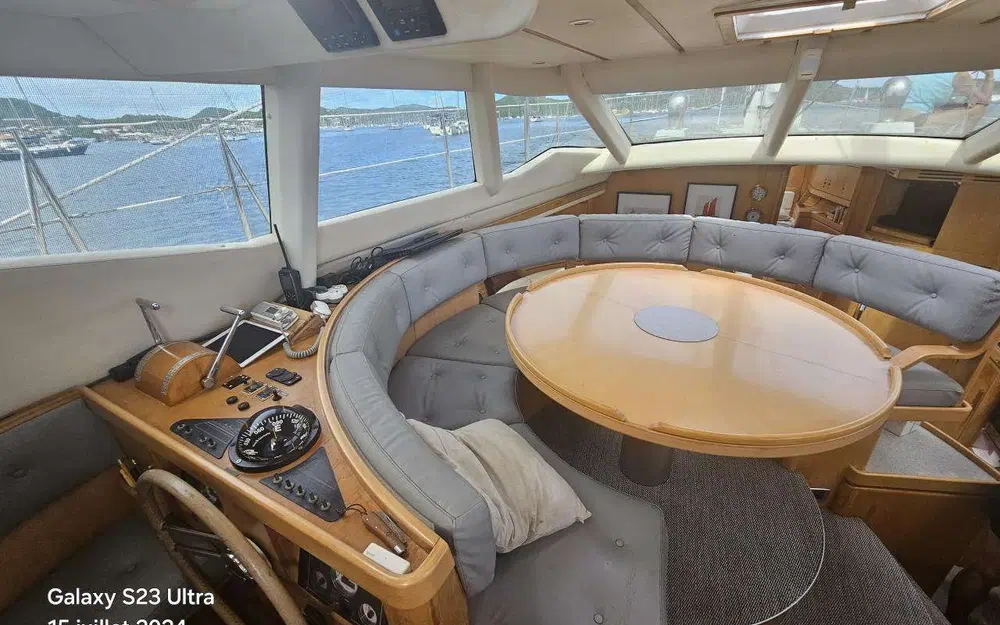 slider 24 Wauquiez Pilot Saloon 60