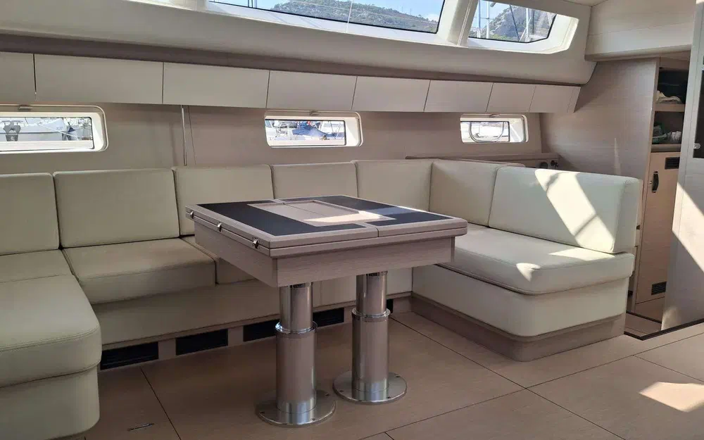 slider 12 Jeanneau 65