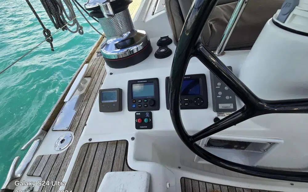 slider 6 Jeanneau 53