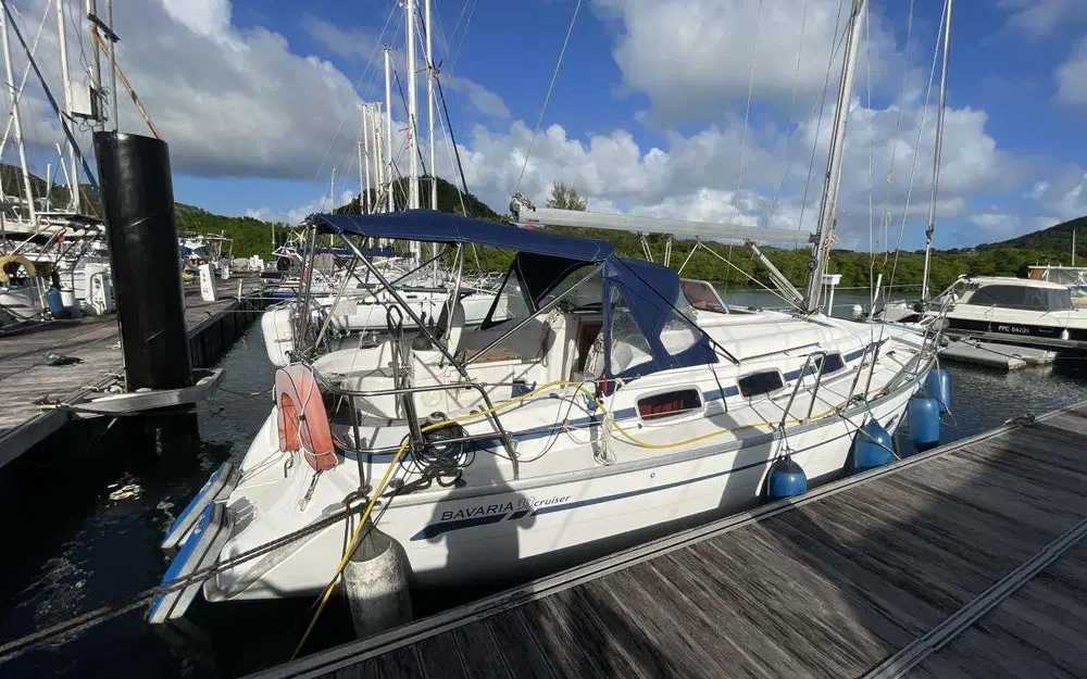 slider 2 Bavaria 33 Cruiser