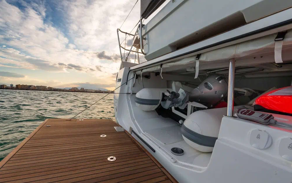 slider 9 Jeanneau 60