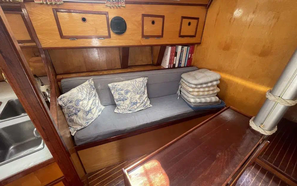 slider 27 Lavranos Crossbow 40