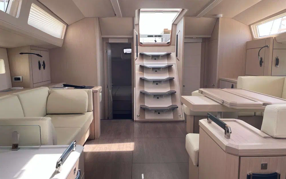 slider 9 Jeanneau 60