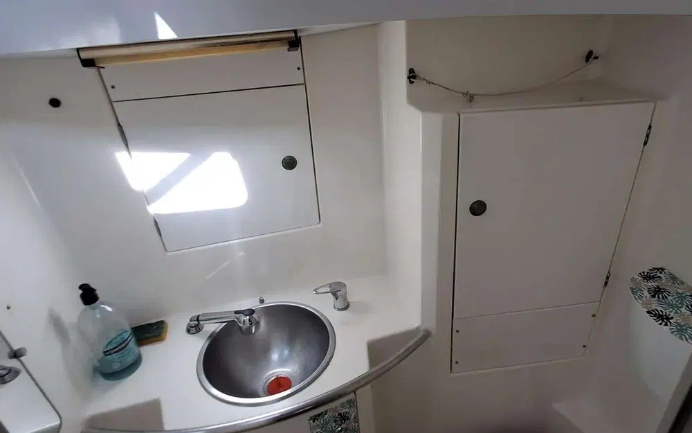 slider 21 Jeanneau Sun Odyssey 42.2