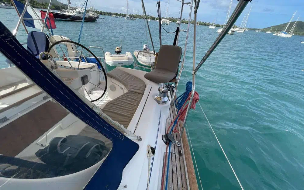 slider 20 Beneteau Oceanis 411 Celebration