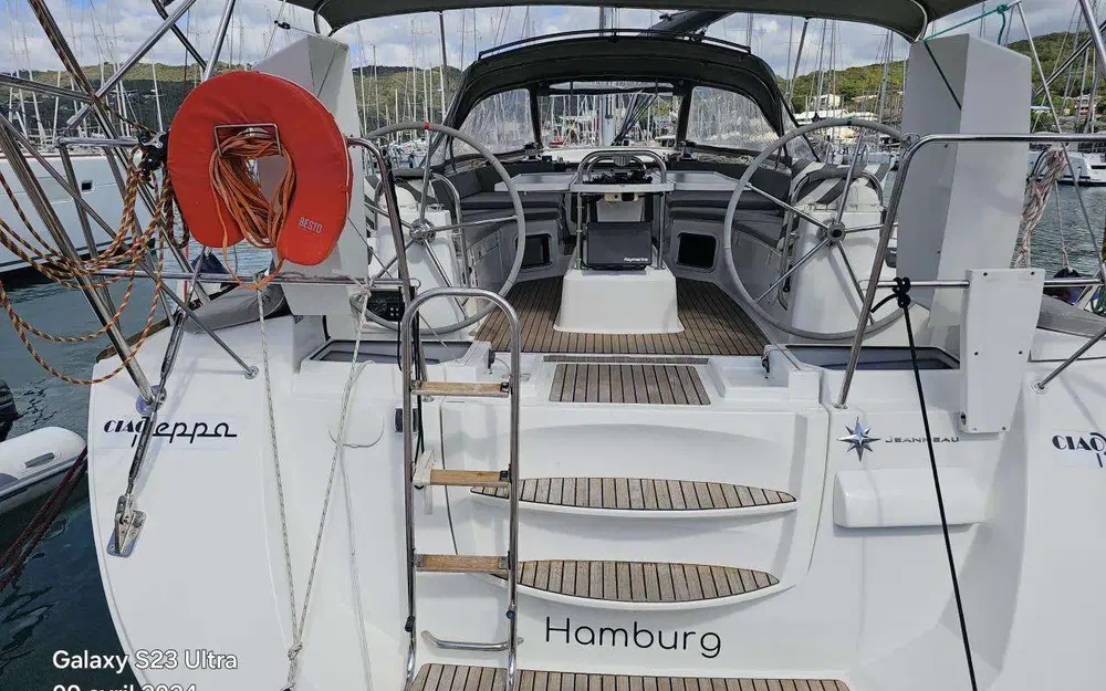 slider 7 Jeanneau 53