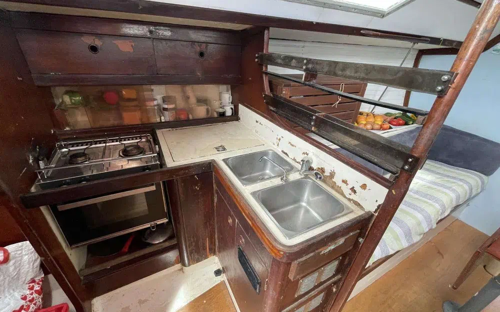 slider 16 Beneteau First 35