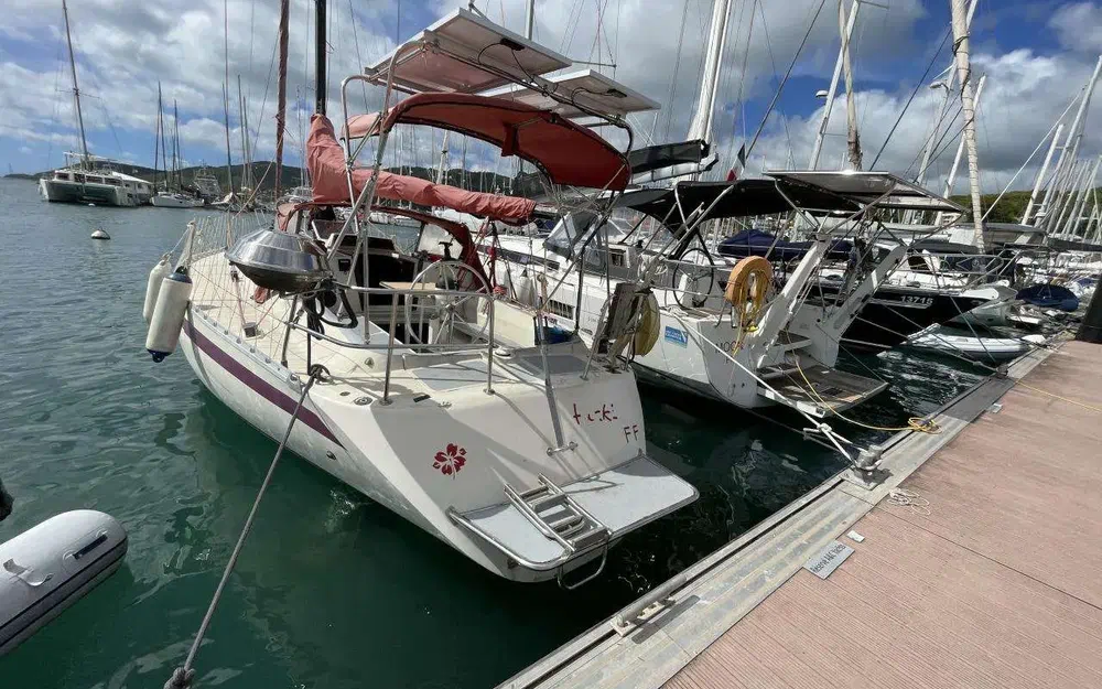 slider 1 Beneteau First 35